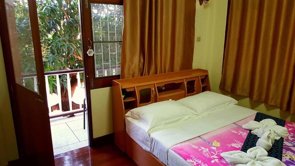 Emmanuel Guesthouse Prachuap Khiri Khan Ngoại thất bức ảnh